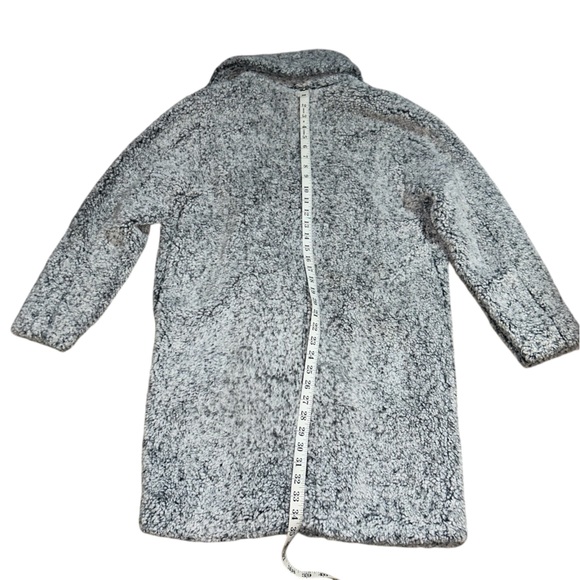 Fluffy trench coat - Picture 4 of 7